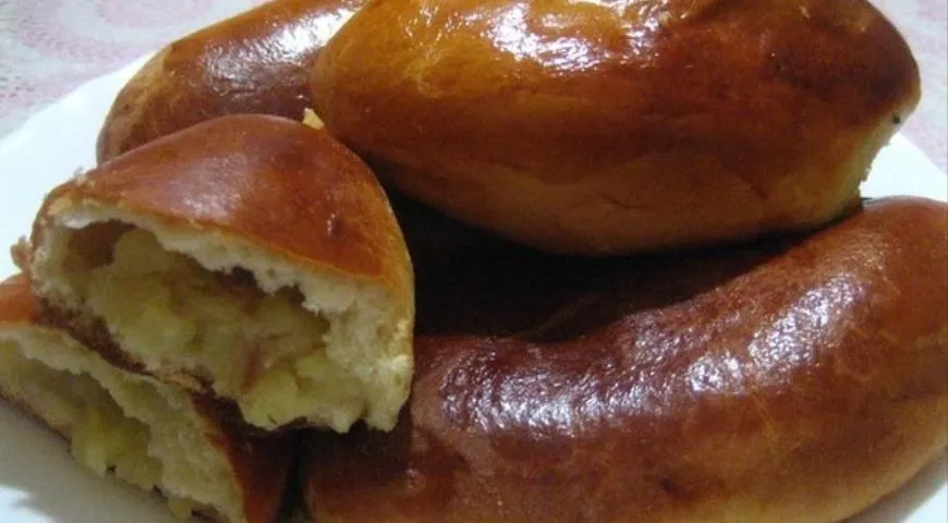Пирожки с картофелем и тушенкой, пошаговый рецепт с фото от автора ...
