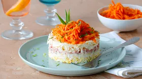 Салат с корейской морковкой и плавленым сыром