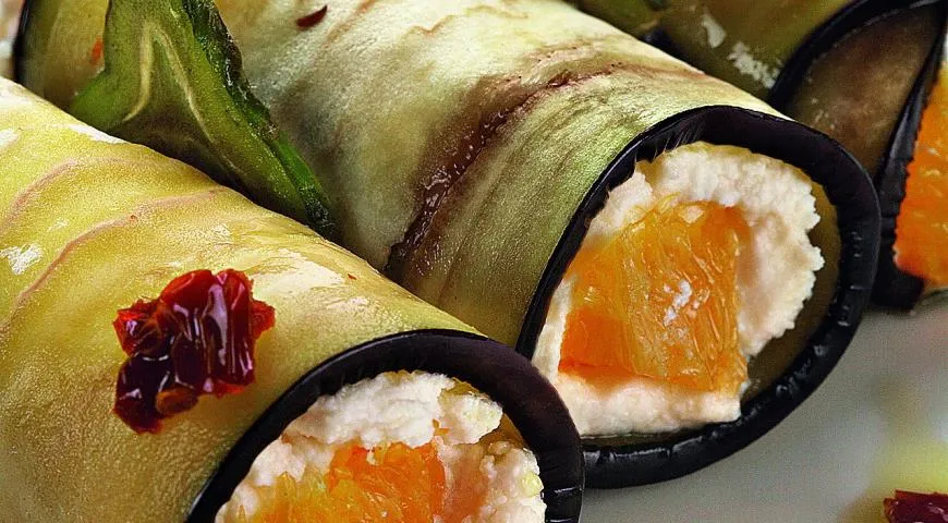 Рулетики из баклажанов с рикоттой и апельсином