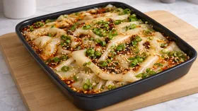 В TikTok массово повторяют пельменную лазанью: трендовый рецепт гораздо проще, чем кажется