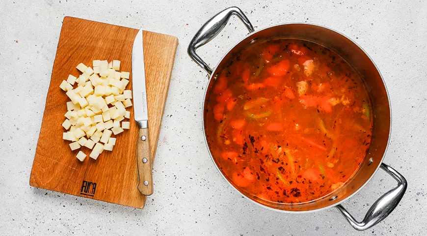 Суп чаудер с морепродуктами и сливками