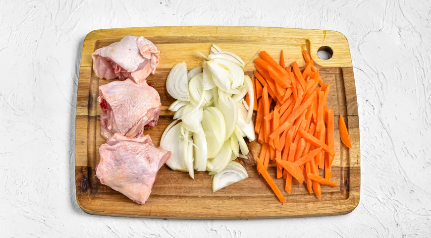 Плов с курицей в духовке