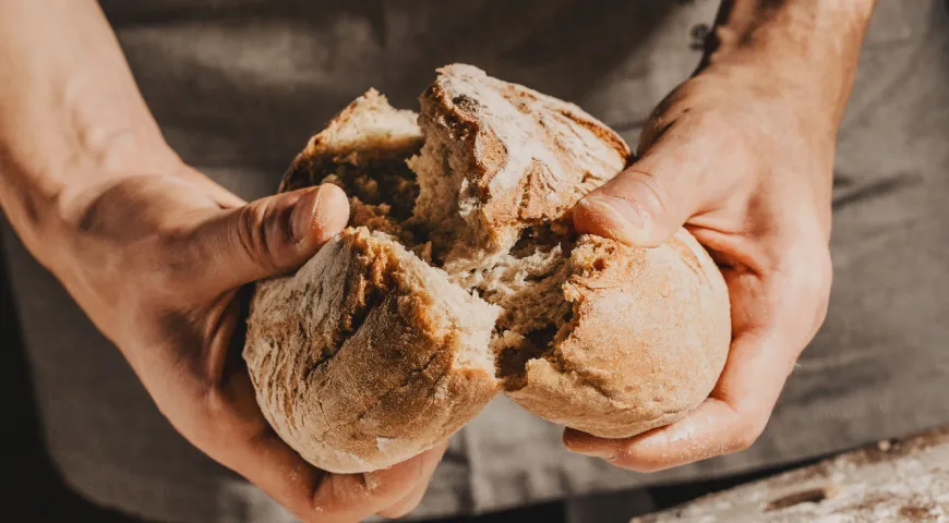 Некоторые виды хлеба настолько хорошо «оживляются» таким способом, что их не отличишь от свежего