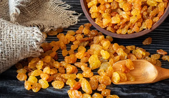 Как сушить виноград в домашних условиях, на солнце, в тени и почему это опасно делать в микроволновке