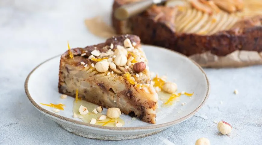 Рецепт песочного пирога с грушей Конференция и фундуком