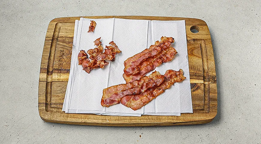 Салат из осенних овощей с беконом