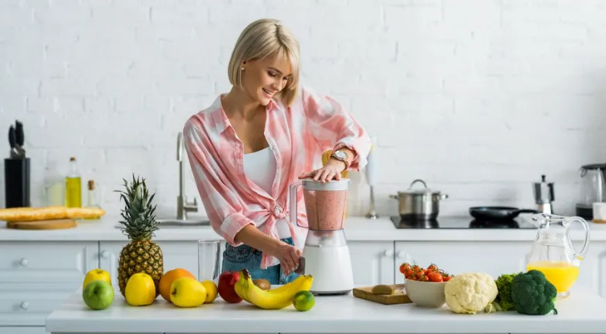 В основе программы ежедневное употребление 3 видов смузи в течение 15 дней с последующей поддержкой 