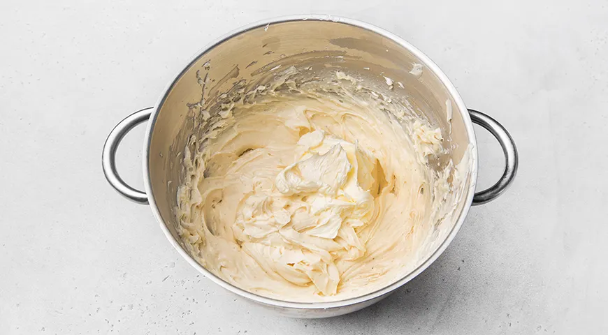 Бисквитный торт с кремом пломбир