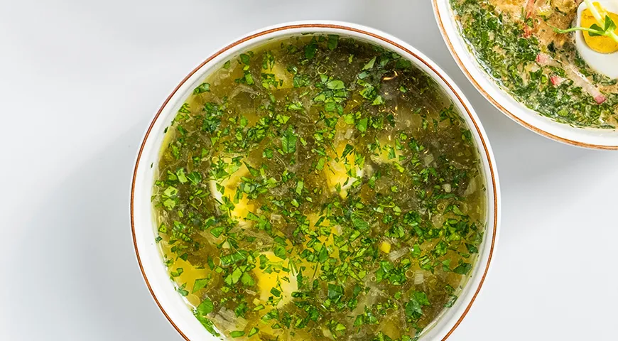 Щавелевый суп содержит целую кладезь важных макроэлементов и витаминов