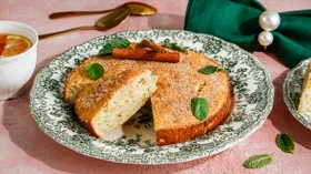 Постный манник с яблоками