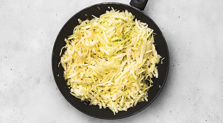 Пирог с капустой в мультиварке