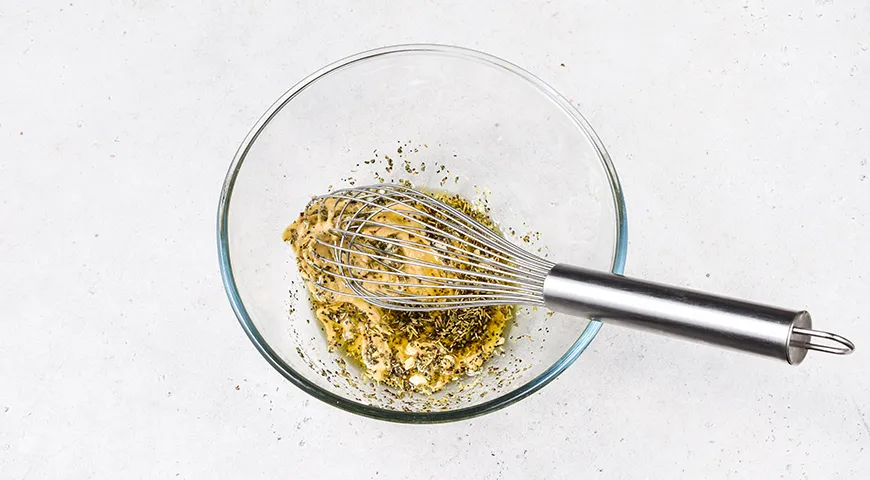 Стейк зубатки, запеченный с сыром и помидорами в духовке