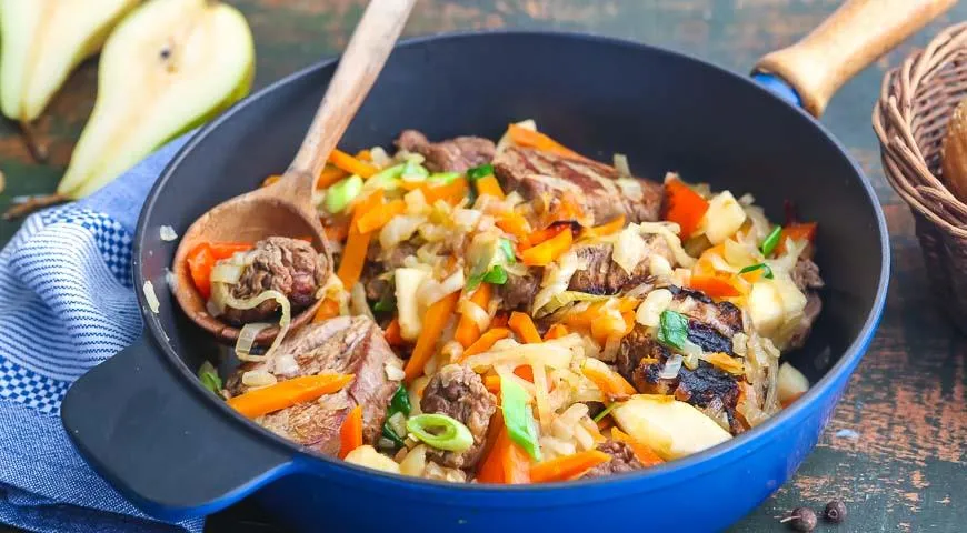 Запеченная говядина с грушами под сливочным соусом – пошаговый рецепт приготовления с фото