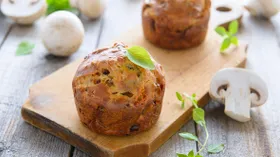 Маффины постные с грибами и маслинами