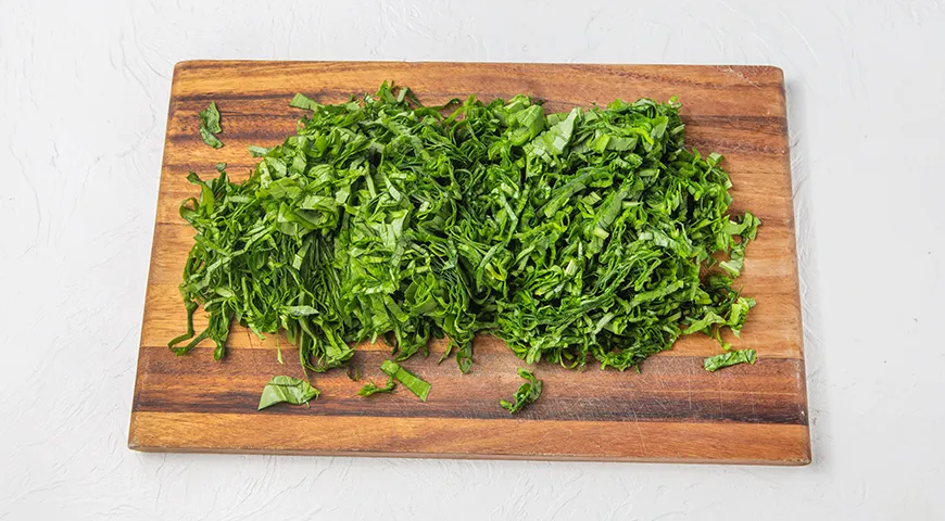 Пирожки со щавелем, жаренные на сковороде