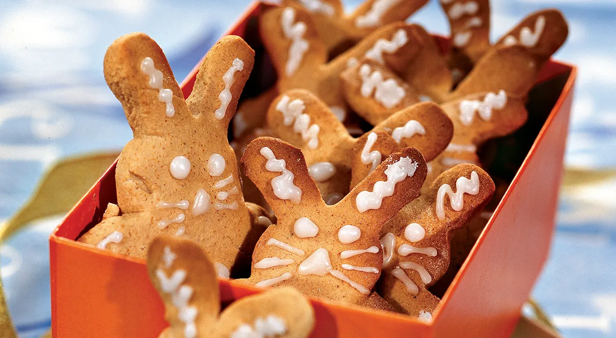 Печём к Новому году и Рождеству: хлеб с цукатами, имбирные пряники и фигурные печенья
