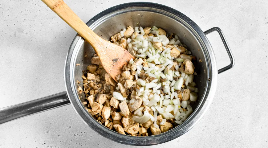 Киш с курицей и грибами