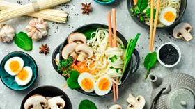Как приготовить удон дома: 12 рецептов с курицей, мясом, морепродуктами и овощами