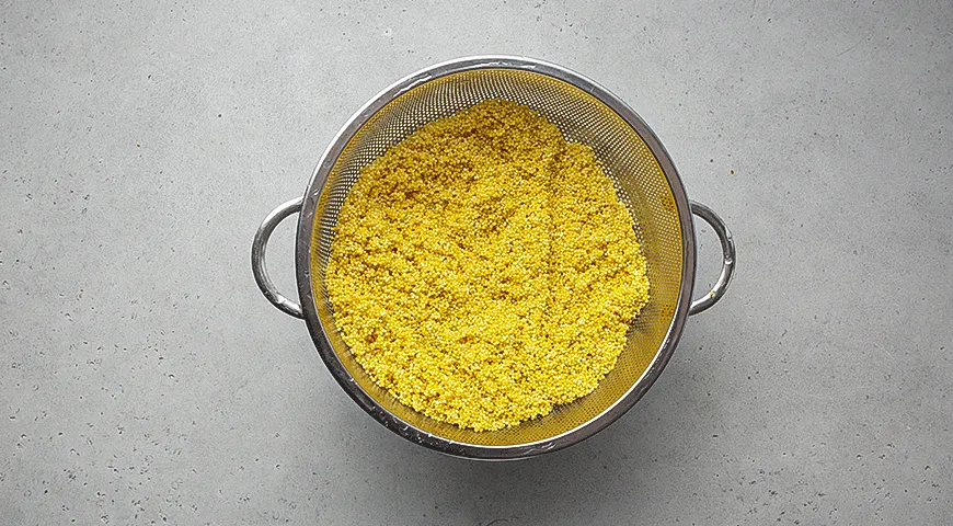 Пшенная каша с медовыми сливами