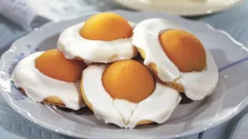 Рецепты с молочной продукцией, ягодами и абрикосом