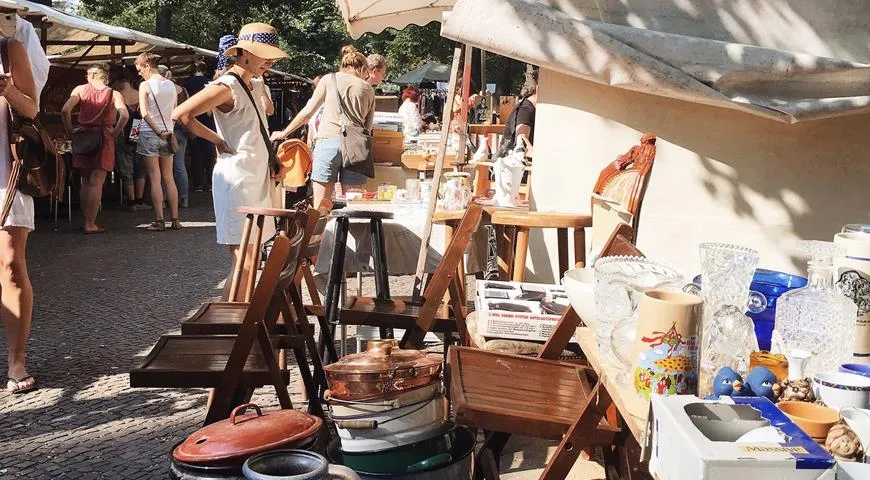 На блошином рынке на Boxhagener Platz можно купить всякую всячину