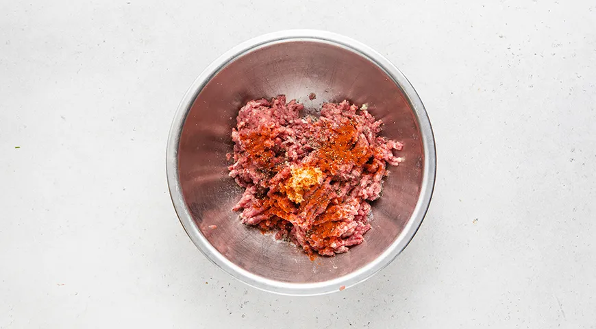 Тушеная картошка с фрикадельками