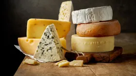 В России создали сыр с активированным углем: точно полезно, но вкусно ли
