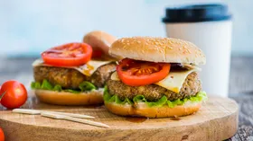 Рецепты с твёрдыми сырами, соусами и бобами