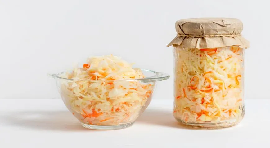 8 рецептов квашеной капусты в банке: как квасить капусту, чтобы она  хрустела — читать на Gastronom.ru
