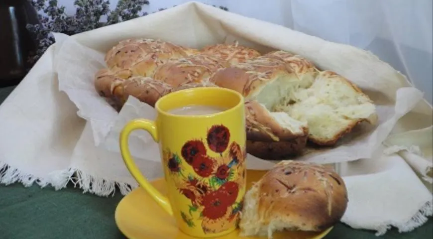 Итальянский хлеб с пармезаном и орегано