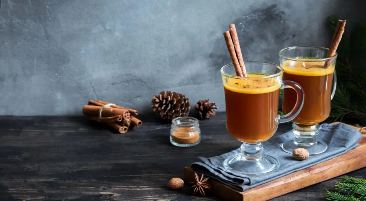 Международный день горячего рома с маслом: как готовить пиратский напиток, который покорил мир