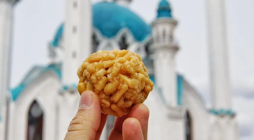 Чак-чак считается татарским десертом, но его аналоги есть и в других кухнях мира