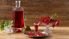 Настойка на красной смородине