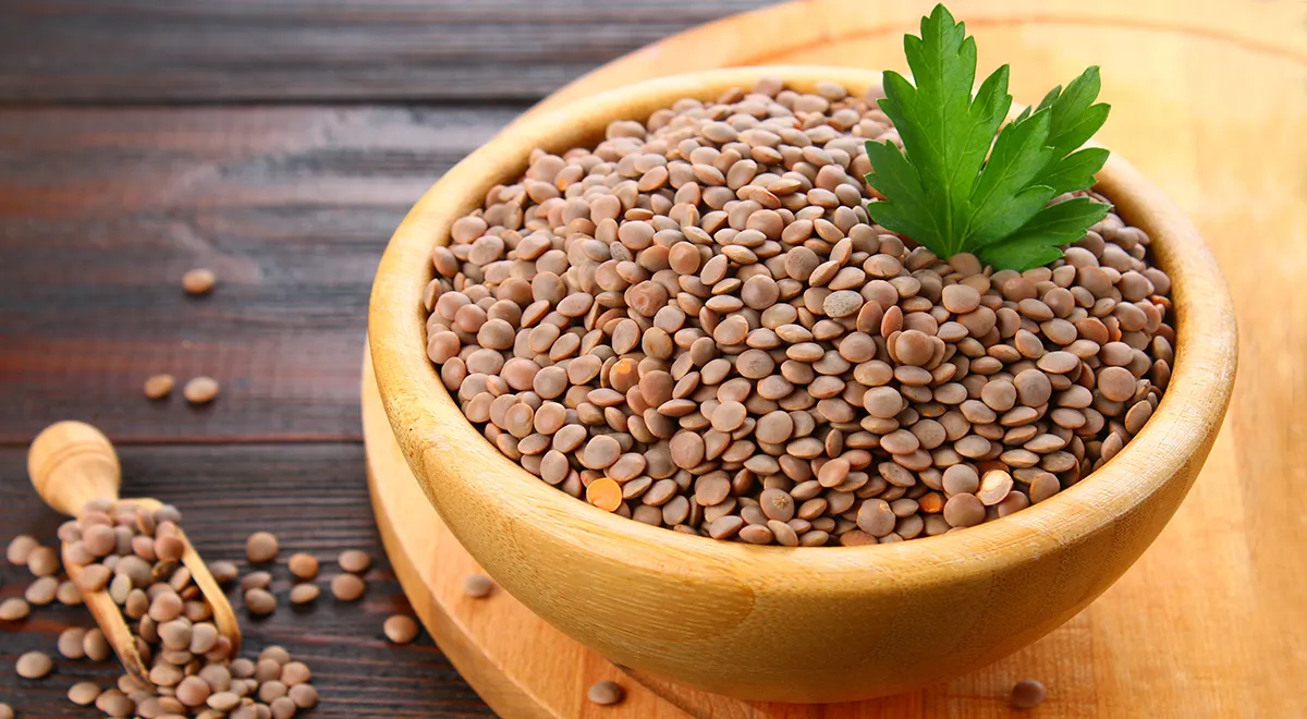 Чечевичный чай. Чечевица гиф. Чем полезна чечевица. Чечевица крупа. Чечевица блюда.