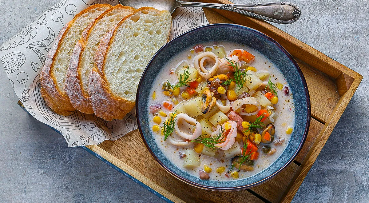 Сливочный картофельный суп с морепродуктами