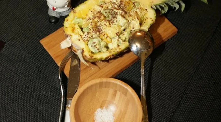 Салат Pineapple Pleasure