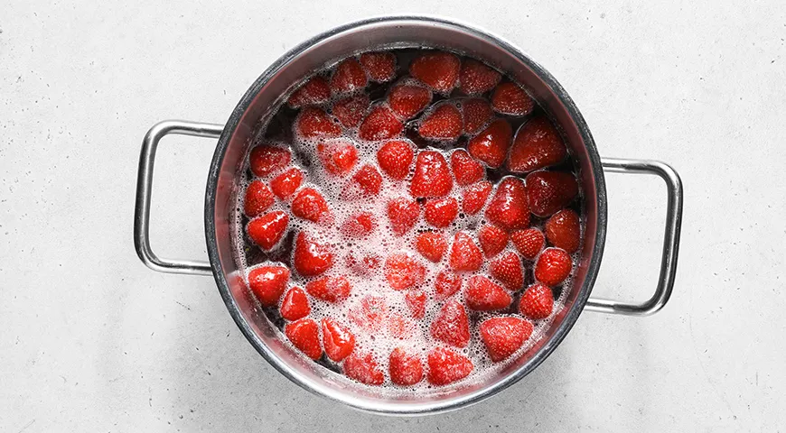 Сухое варенье из клубники