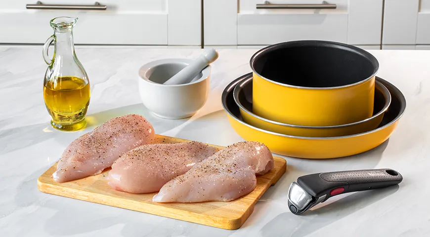 Куриная грудка в сливочном соусе с пармезаном