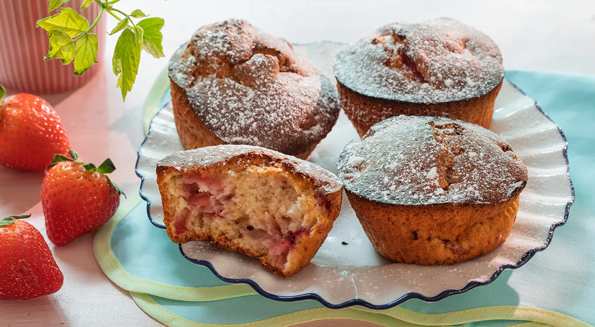 Маффины с клубникой