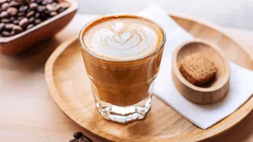 Кофе с характером: почему кортадо выбирают те, кому надоел латте