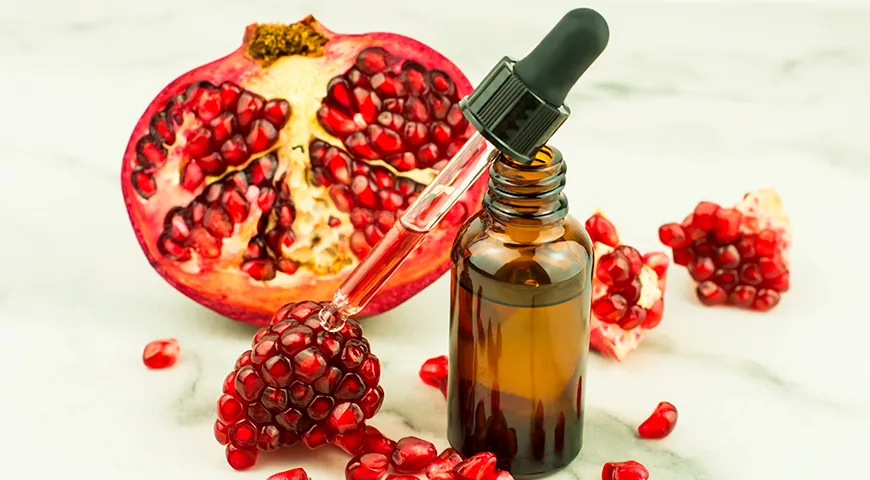 Гранатовое масло подходит для сухой, зрелой, уставшей и обезвоженной кожи