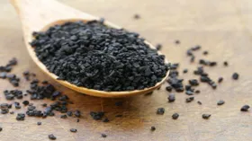 Четверговая соль и чёрная соль, суеверия, отличия, приготовление