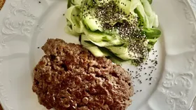 Простые рецепты с огурцом и телятиной