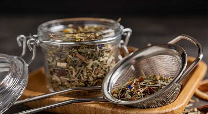 В Древнем Китае чай пили с целью оздоровления. С его помощью очищали печень и кровь, укрепляли сердце