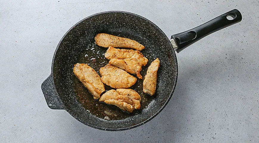Куриная грудка в яблочном сидре