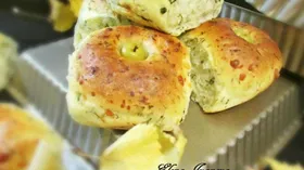 Рецепты на завтрак с оливками и сырами