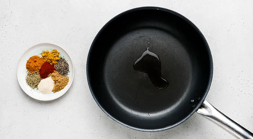 Жареный нут на сковороде со специями