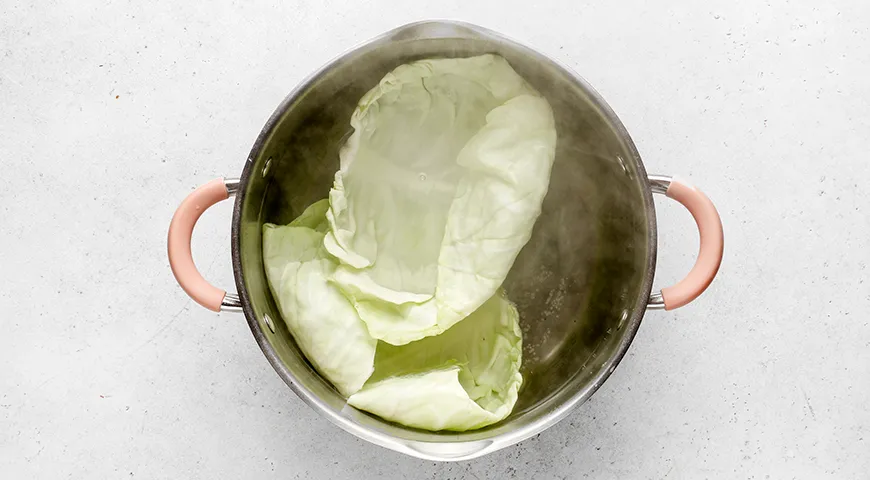 Чебуреки из капусты с куриным фаршем