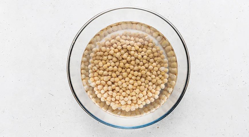 Жареный нут на сковороде со специями