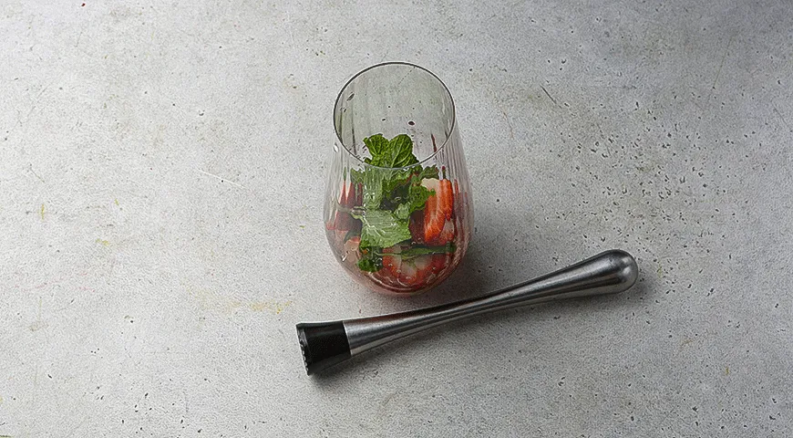 Клубничный мохито